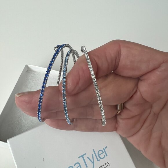 Dana Tyler Blue to White Ombre Crystal Bracelet One Size Fits All - Picture 5 of 8